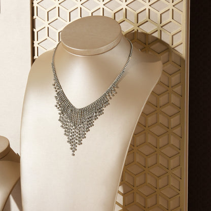 Opulent Champagne PU Window Jewelry Display Prop Set | Luxury Honeycomb Geometric Screen Countertop Necklace Bust Ensemble