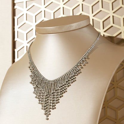 Opulent Champagne PU Window Jewelry Display Prop Set | Luxury Honeycomb Geometric Screen Countertop Necklace Bust Ensemble