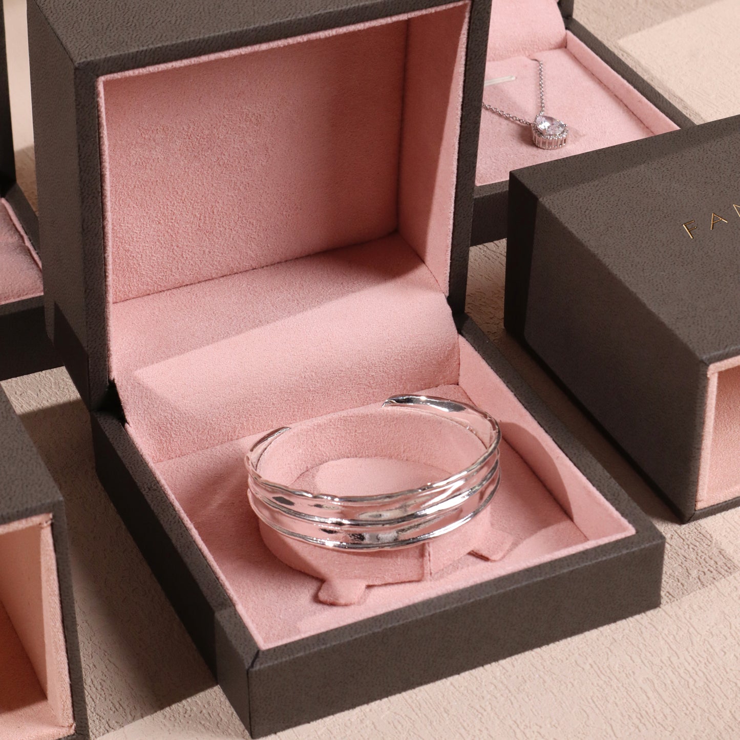 50 pcs FANAI 【The Lilac Croco Suite】 Premium Croc-Embossed Pastel Leather Jewelry Box | Luxury French Romantic Organizers for Designers